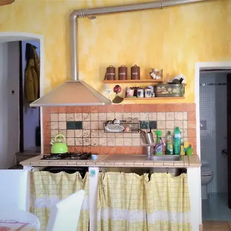 Rosso Di Sera's House * Pitigliano